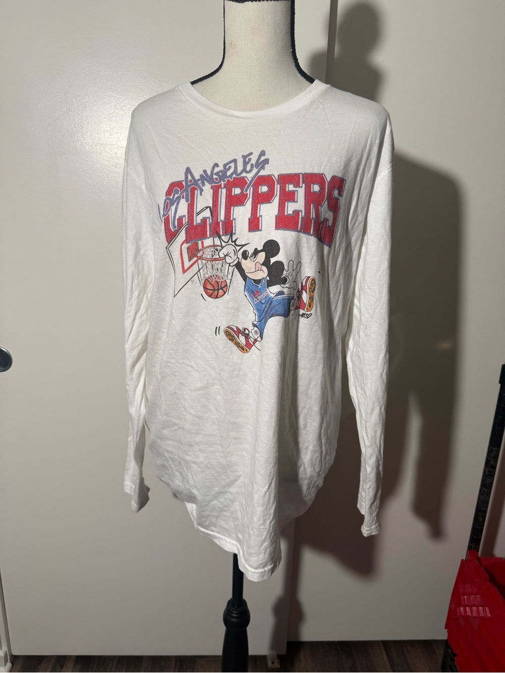 🤍🏀 Mickey Mouse LA Clippers Graphic Long Sleeve Tee 🏀🤍
